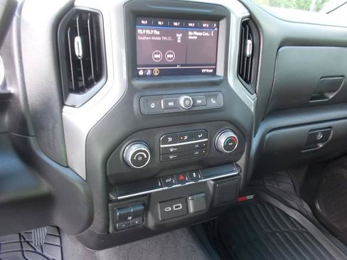 Used 2022 Chevrolet Silverado 2500 Custom w/ Gooseneck/5TH Wheel Package AWD/4WD image 34