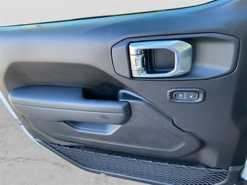 Certified 2025 Jeep Wrangler Sport image 22