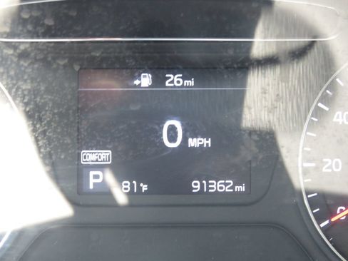 Used 2019 Kia Sorento AWD V6 image 22