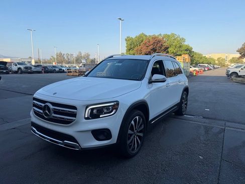 Used 2022 Mercedes-Benz GLB 250 image 1
