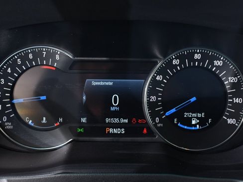 Used 2017 Ford Explorer Platinum image 27