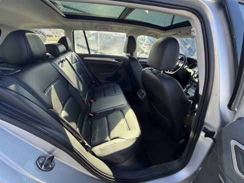 Used 2016 Volkswagen Golf Limited Edition FWD image 35