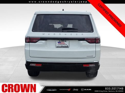 Certified 2024 Jeep Wagoneer L Series II w/ Flexible Seating Group image 6