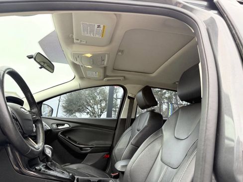 Used 2018 Ford Focus Titanium image 13