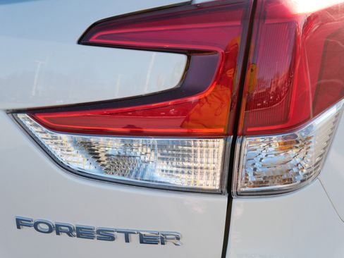 Used 2024 Subaru Forester Premium image 17