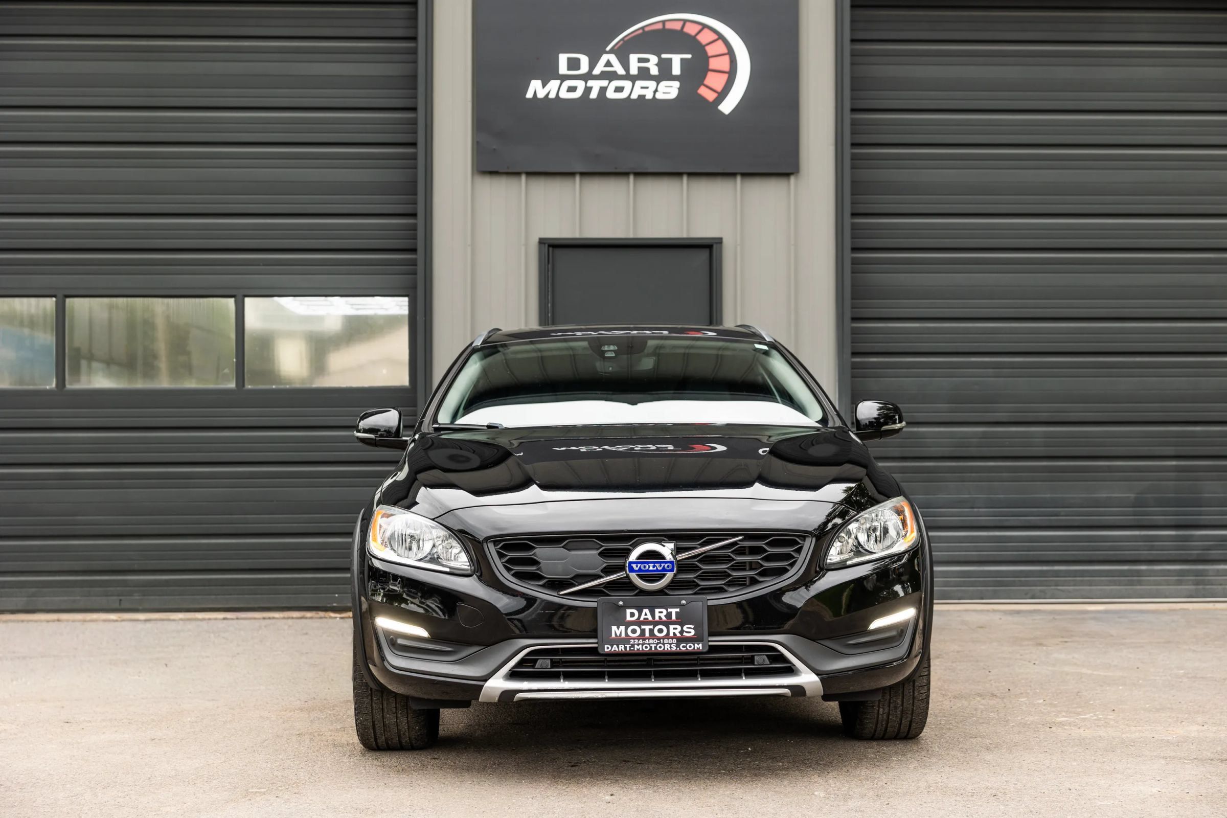 Used 2016 Volvo V60 T5 Cross Country w/ Convenience Package AWD/4WD image 2