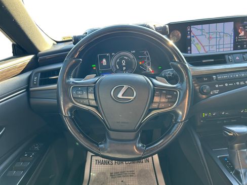 Used 2019 Lexus ES 300h image 13