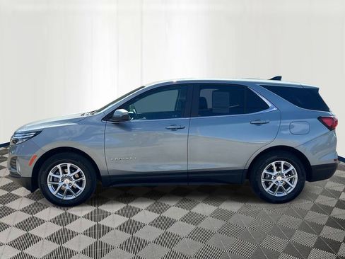 Used 2023 Chevrolet Equinox LT FWD image 2