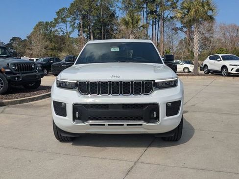 New 2025 Jeep Grand Cherokee Overland w/ Adv Protech Group III AWD/4WD image 9
