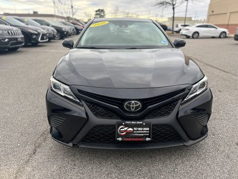 Used 2020 Toyota Camry SE FWD image 5