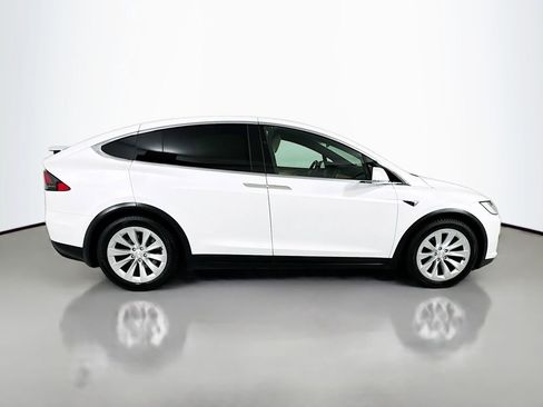 Used 2020 Tesla Model X Long Range image 5