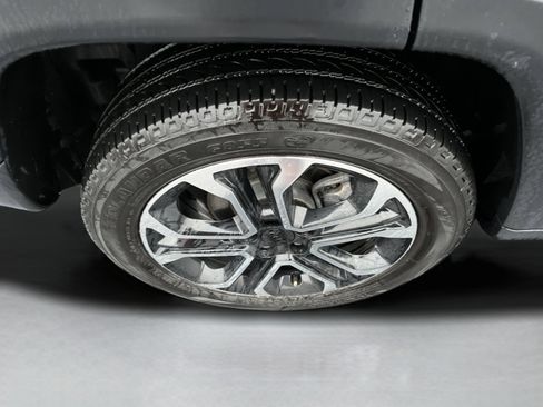 Used 2022 Jeep Compass Limited image 9