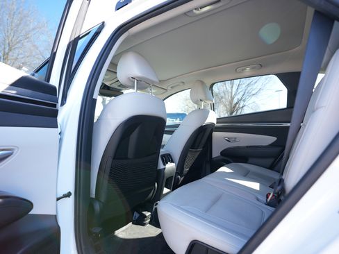 Used 2023 Hyundai Tucson Limited image 25