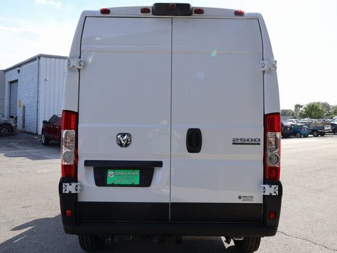 New 2026 RAM ProMaster 2500 w/ Premium Convenience Group FWD image 4