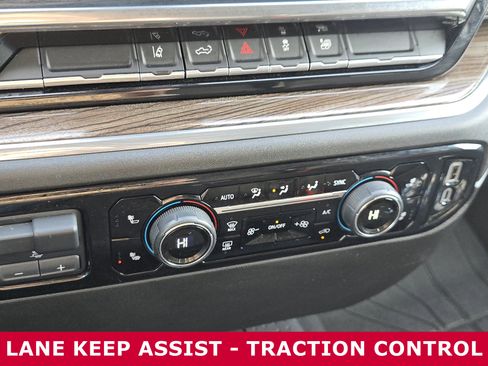 Used 2024 Chevrolet Silverado 2500 LT w/ Convenience Package image 23