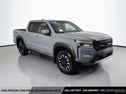 Used 2023 Nissan Frontier PRO-4X w/ Tow Package AWD/4WD image 3