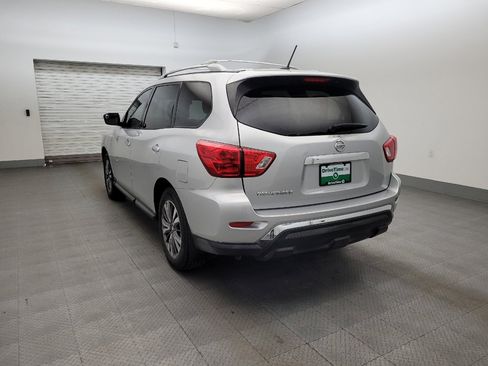 Used 2017 Nissan Pathfinder S FWD image 5