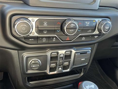 Used 2023 Jeep Wrangler Sport S image 20
