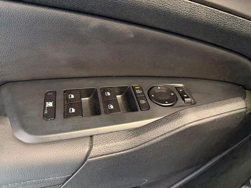 Used 2026 Kia Sportage EX w/ EX Panorama Roof Package FWD image 13