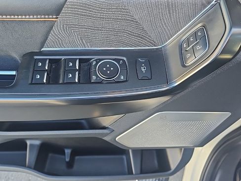 Used 2024 Ford F350 Platinum w/ Tremor Off-Road Package image 9