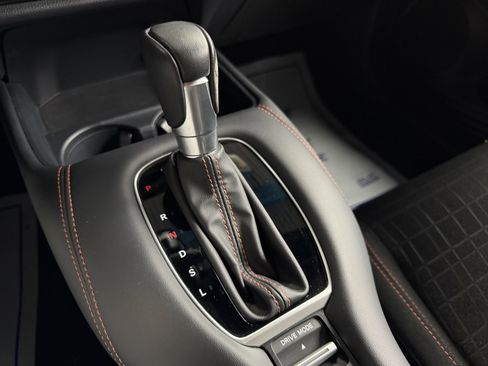 Used 2023 Honda HR-V Sport image 17