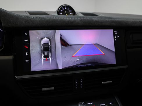 Certified 2023 Porsche Cayenne Turbo GT AWD/4WD image 42