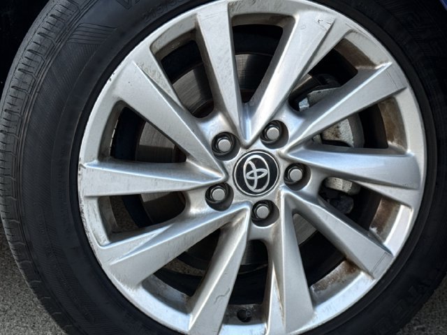 Used 2024 Toyota Camry LE w/ Convenience Package FWD image 9