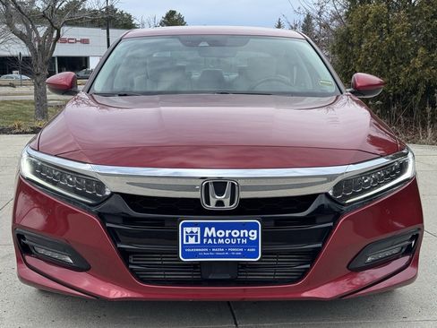 Used 2018 Honda Accord Touring image 2