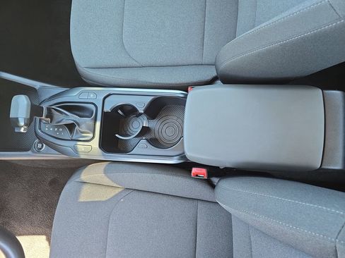 Used 2025 Kia K4 FWD image 26