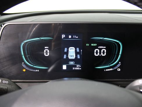 Used 2023 Kia Sportage EX image 11