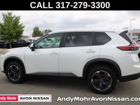 Used 2024 Nissan Rogue SV AWD/4WD image 4