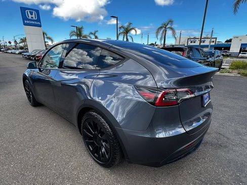 Used 2023 Tesla Model Y Long Range AWD/4WD image 6