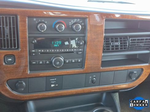 Used 2008 Chevrolet Express 3500 w/ Shuttle Bus Package image 16