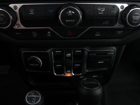 New 2026 Jeep Gladiator Sport image 6