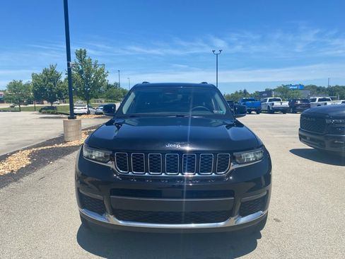Used 2023 Jeep Grand Cherokee L Limited AWD/4WD image 6