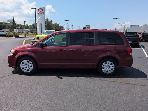 Used 2014 Dodge Grand Caravan SE w/ Quick Order Package 29E SE FWD image 4
