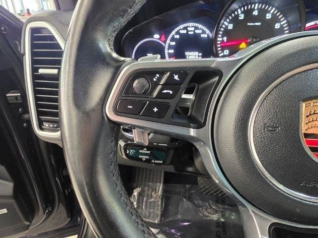 Used 2019 Porsche Cayenne AWD/4WD image 12
