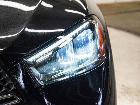 Used 2025 Mercedes-Benz GLE 450 4MATIC image 7