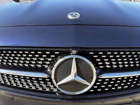 Used 2022 Mercedes-Benz E 350 4MATIC Sedan image 11