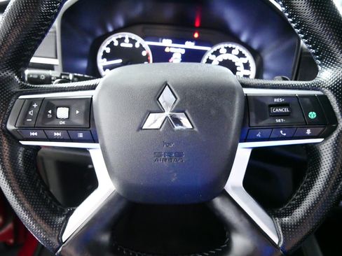 Used 2024 Mitsubishi Outlander SE FWD image 25