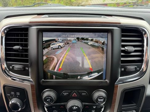 Used 2016 RAM 2500 Laramie w/ Convenience Group AWD/4WD image 22