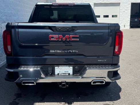 Used 2022 GMC Sierra 1500 SLT AWD/4WD image 4