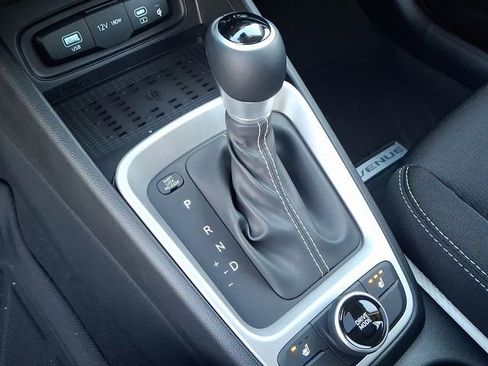 New 2026 Hyundai Venue SEL FWD image 14
