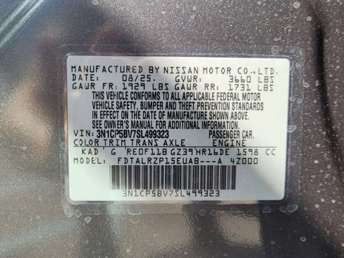 New 2025 Nissan Kicks Play S image 7