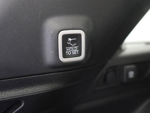 Used 2023 Jeep Grand Cherokee Altitude AWD/4WD image 29