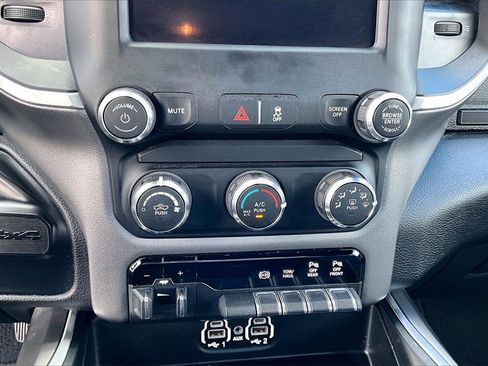 Used 2024 RAM 2500 Big Horn w/ Off Road Package image 31