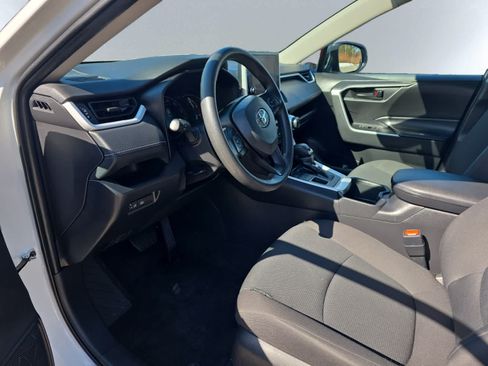 Used 2024 Toyota RAV4 LE AWD/4WD image 10