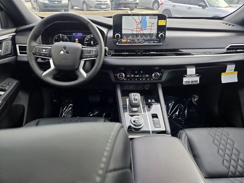 New 2025 Mitsubishi Outlander SEL Black Edition image 16