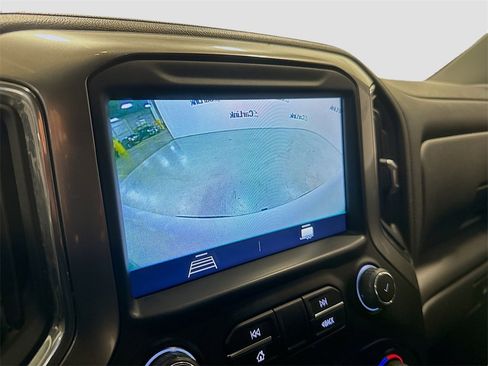 Used 2021 Chevrolet Silverado 1500 LT Trail Boss w/ Bed Protection Package image 15