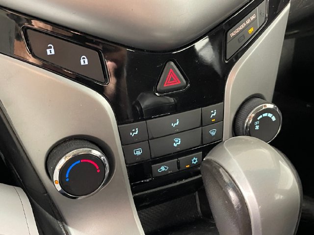 Used 2012 Chevrolet Cruze LT FWD image 9